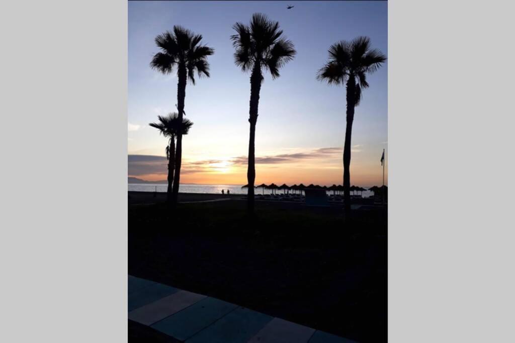Calmahouse Carihuela Torremolinos Exterior foto
